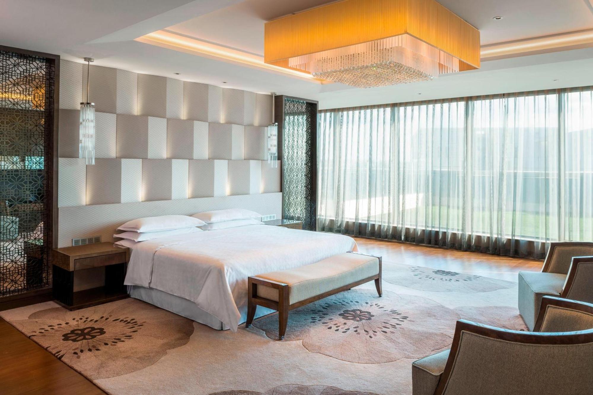 Sheraton Changchun Jingyuetan Hotel Exterior foto