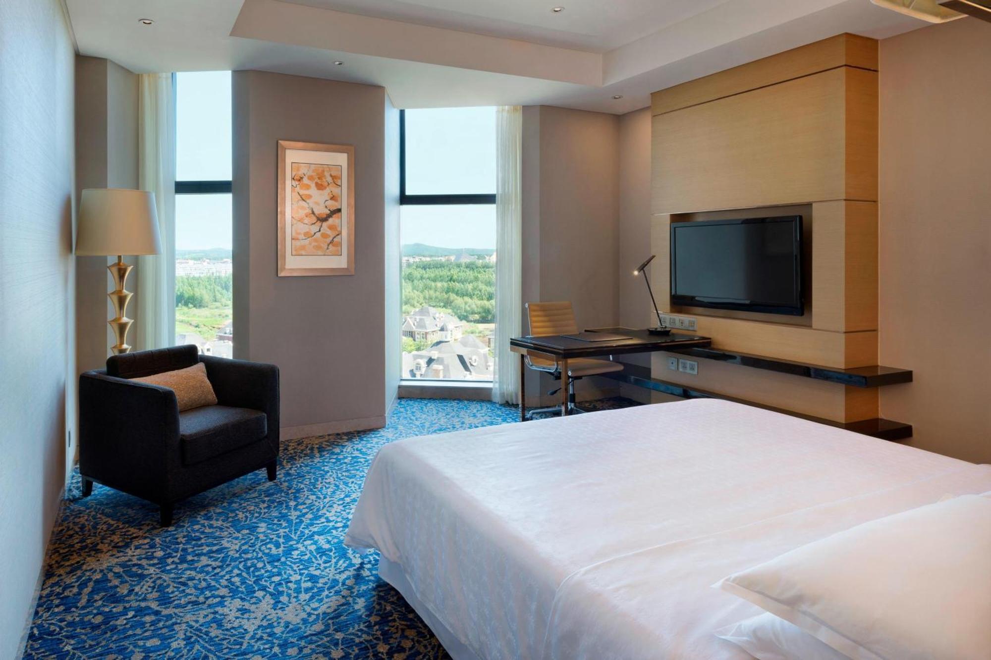 Sheraton Changchun Jingyuetan Hotel Exterior foto