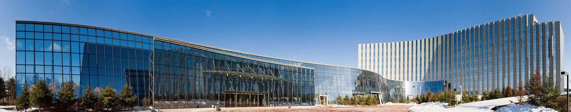 Sheraton Changchun Jingyuetan Hotel Exterior foto
